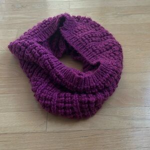 Women’s infinity scarf